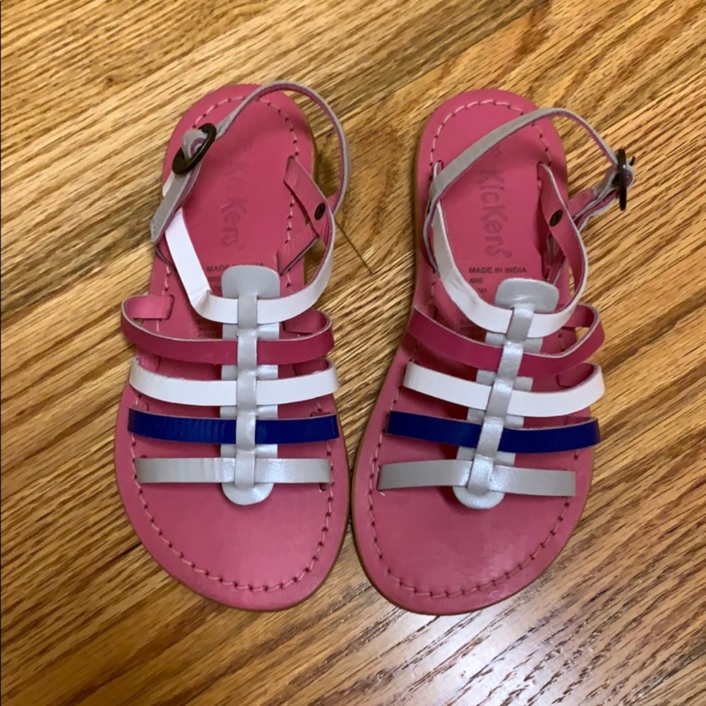 nwot Kickers leather sandals